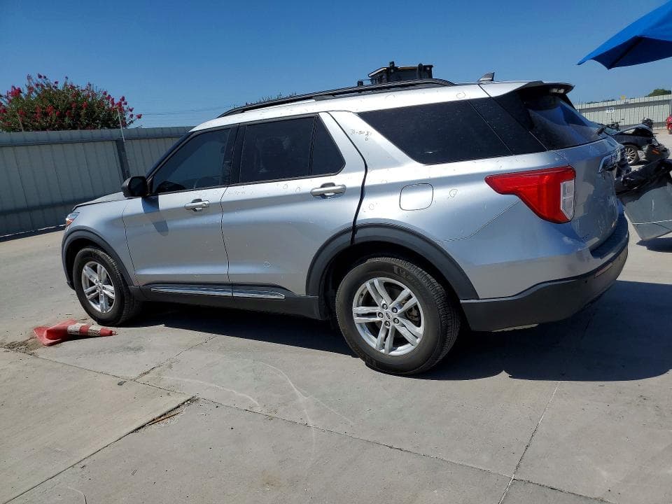 2021 FORD EXPLORER XLT 2