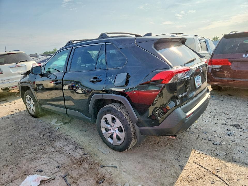 2021 TOYOTA RAV4 LE 2