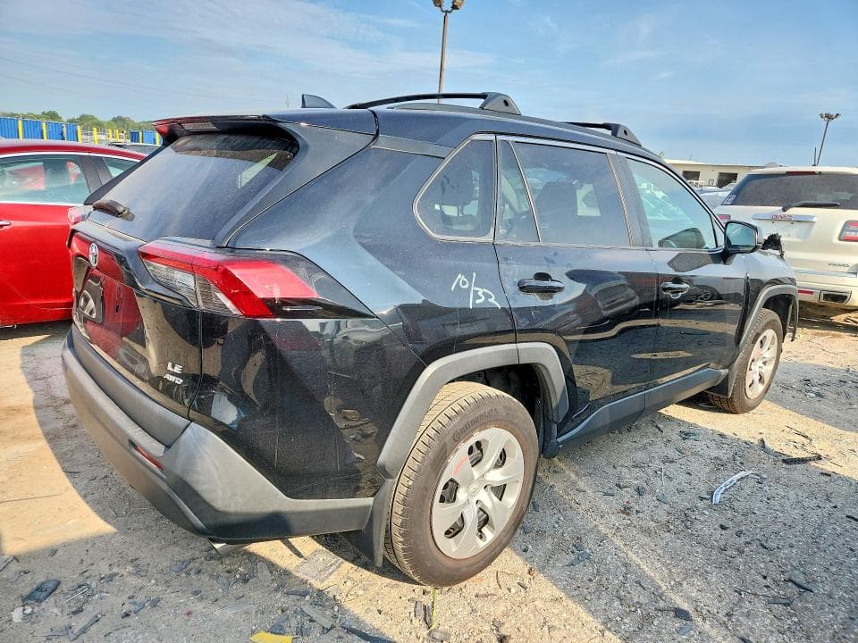 2021 TOYOTA RAV4 LE 3