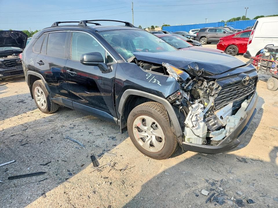 2021 TOYOTA RAV4 LE 4