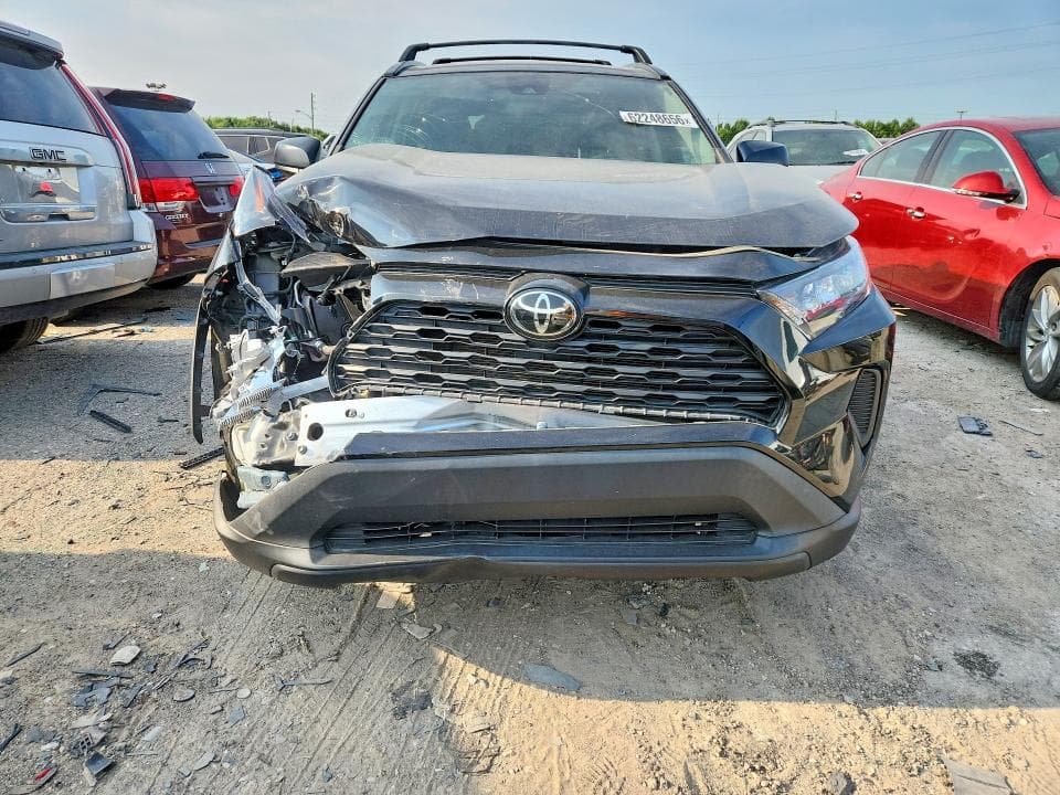 2021 TOYOTA RAV4 LE 5