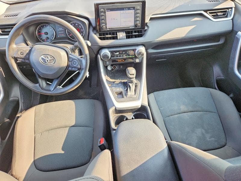 2021 TOYOTA RAV4 LE 8