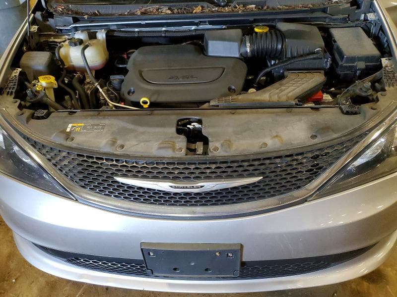 2021 CHRYSLER VOYAGER LXI 11