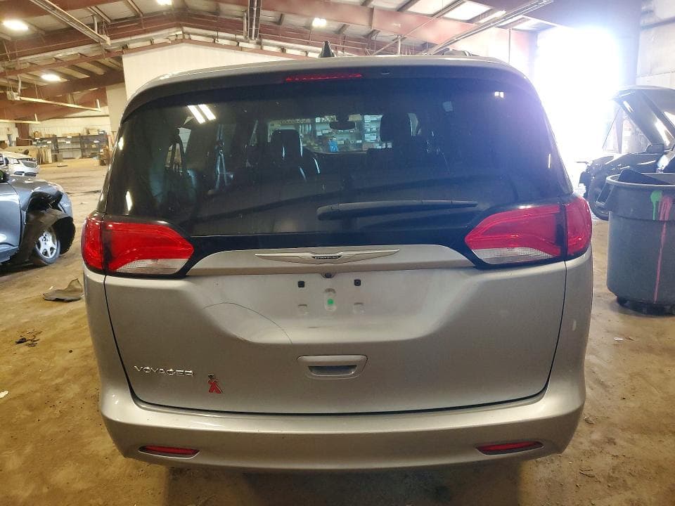 2021 CHRYSLER VOYAGER LXI 6
