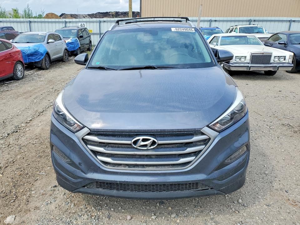 2017 HYUNDAI TUCSON SE 5