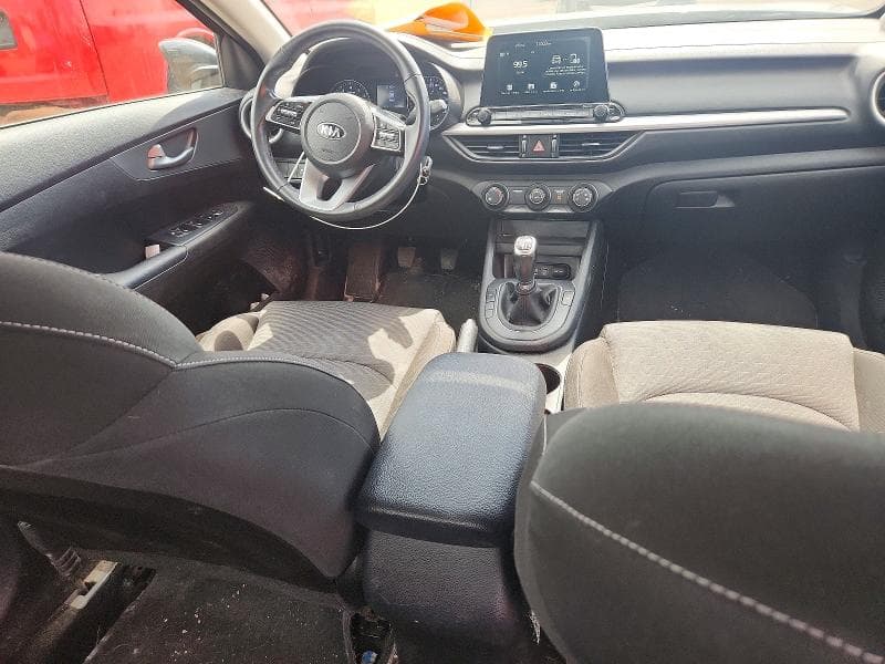2020 KIA FORTE FE 8