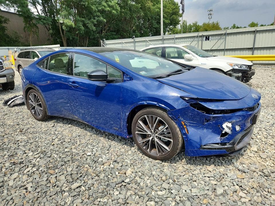 2026 TOYOTA PRIUS LIMITED 4