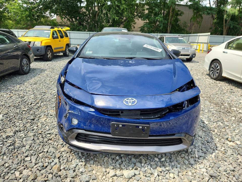 2026 TOYOTA PRIUS LIMITED 5