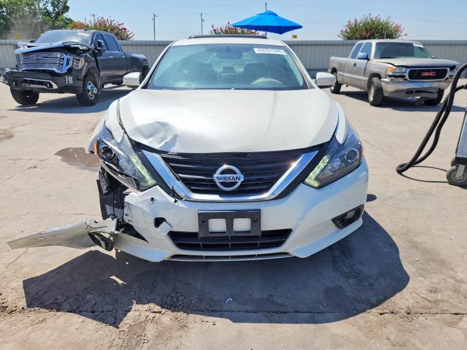 2017 NISSAN ALTIMA 5