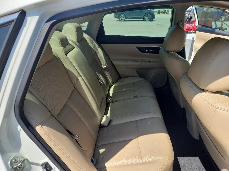 2017 NISSAN ALTIMA 10