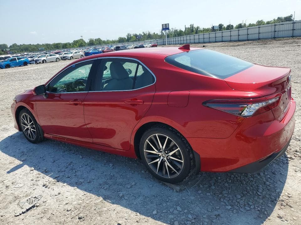 2023 TOYOTA CAMRY XLE 2