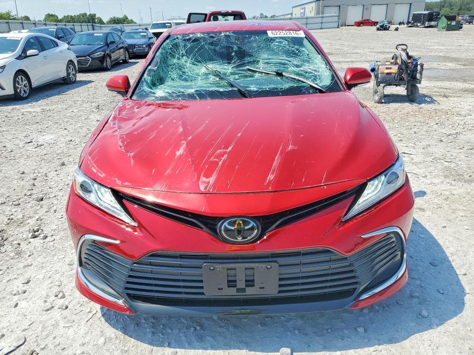 2023 TOYOTA CAMRY XLE 5