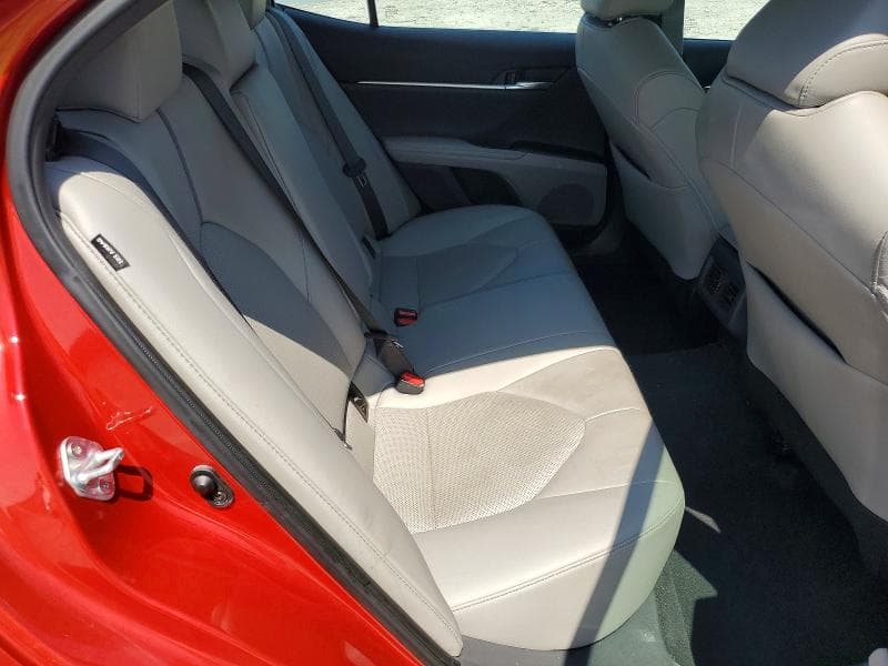 2023 TOYOTA CAMRY XLE 10