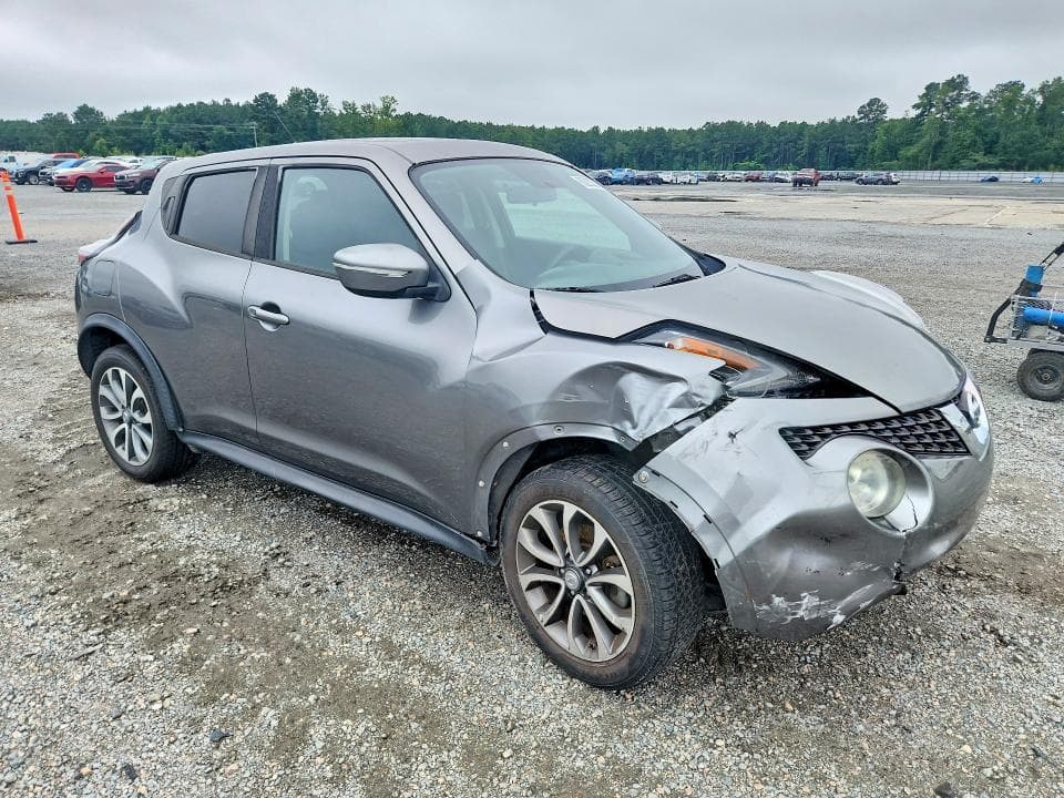 2017 NISSAN JUKE SV 4