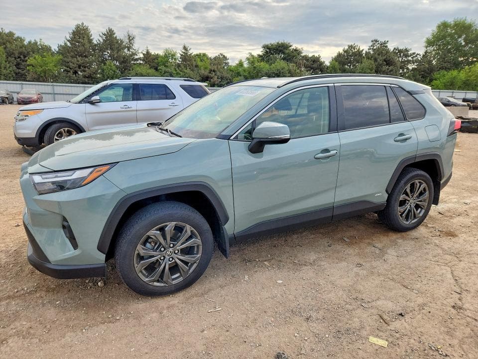 2022 TOYOTA RAV4 XLE PREMIUM - 1