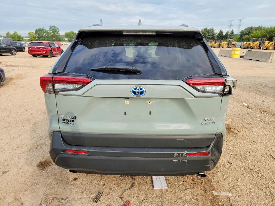 2022 TOYOTA RAV4 XLE PREMIUM 6
