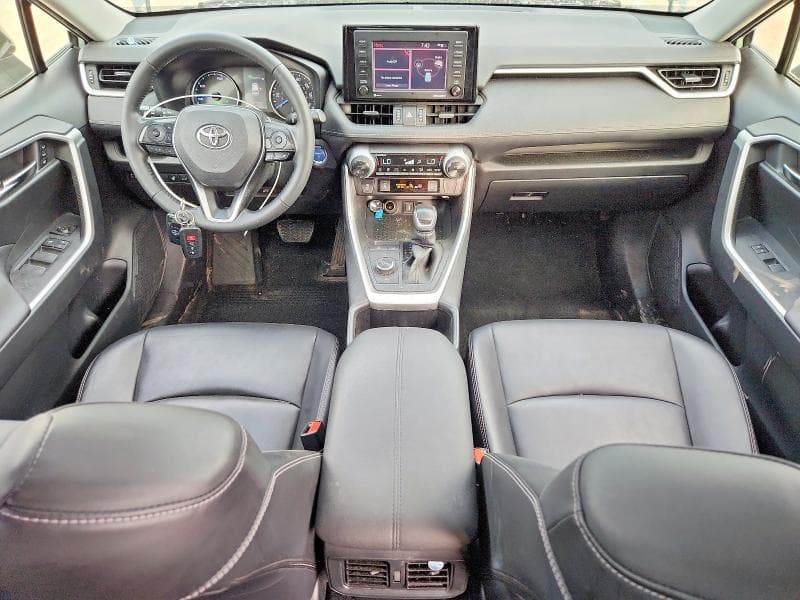 2022 TOYOTA RAV4 XLE PREMIUM 8