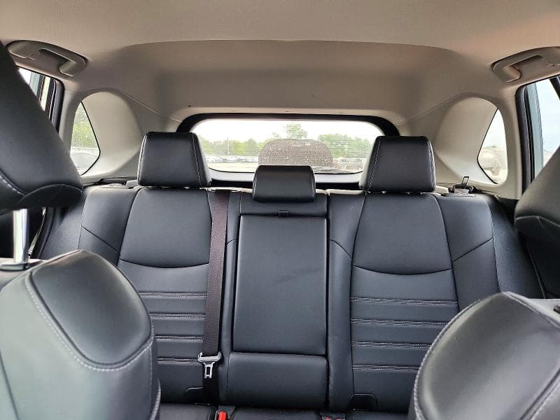 2022 TOYOTA RAV4 XLE PREMIUM 10