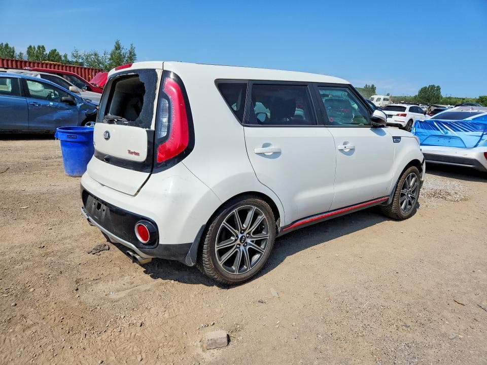 2017 KIA SOUL ! 3
