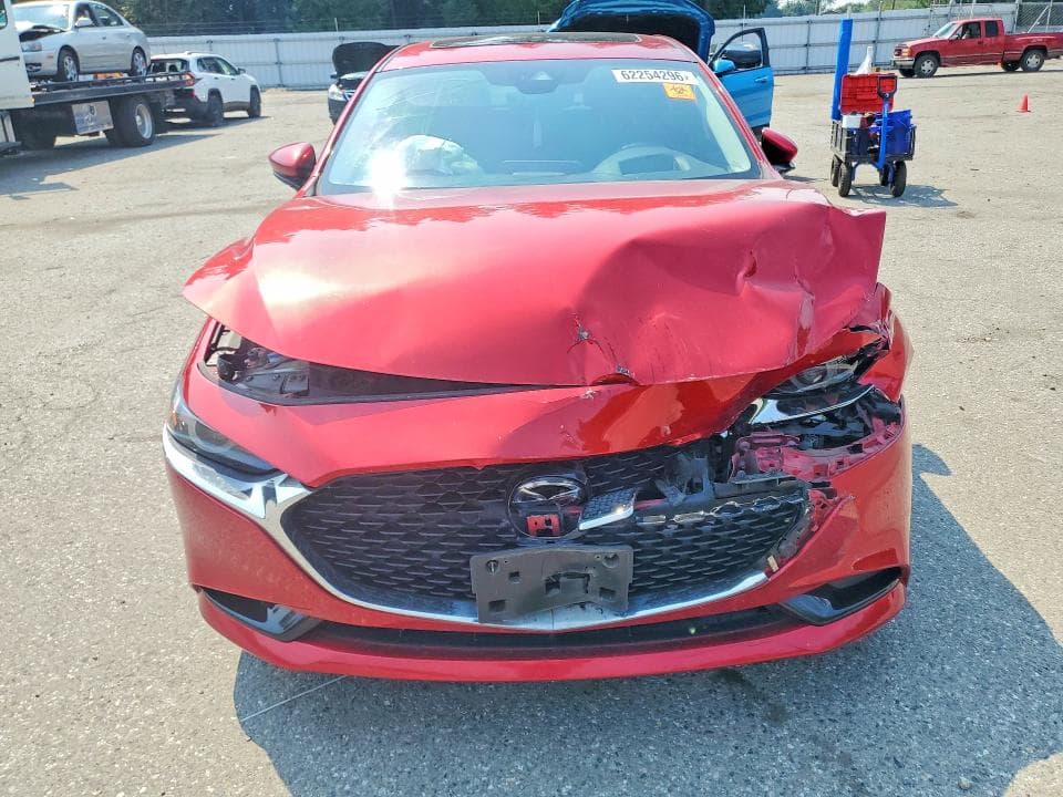 2019 MAZDA 3 PREMIUM 5
