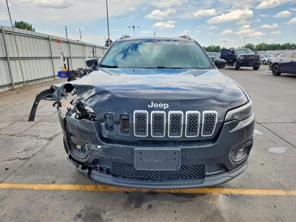 2019 JEEP CHEROKEE LATITUDE 5