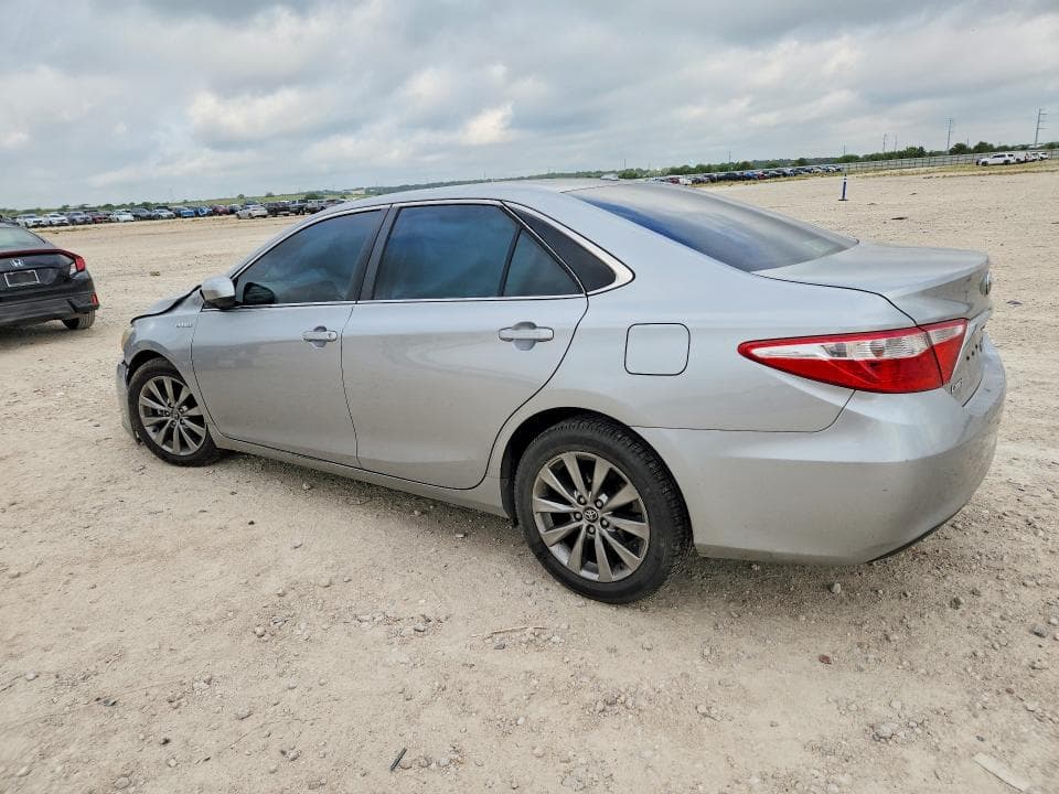 2017 TOYOTA CAMRY HYBRID XLE 2