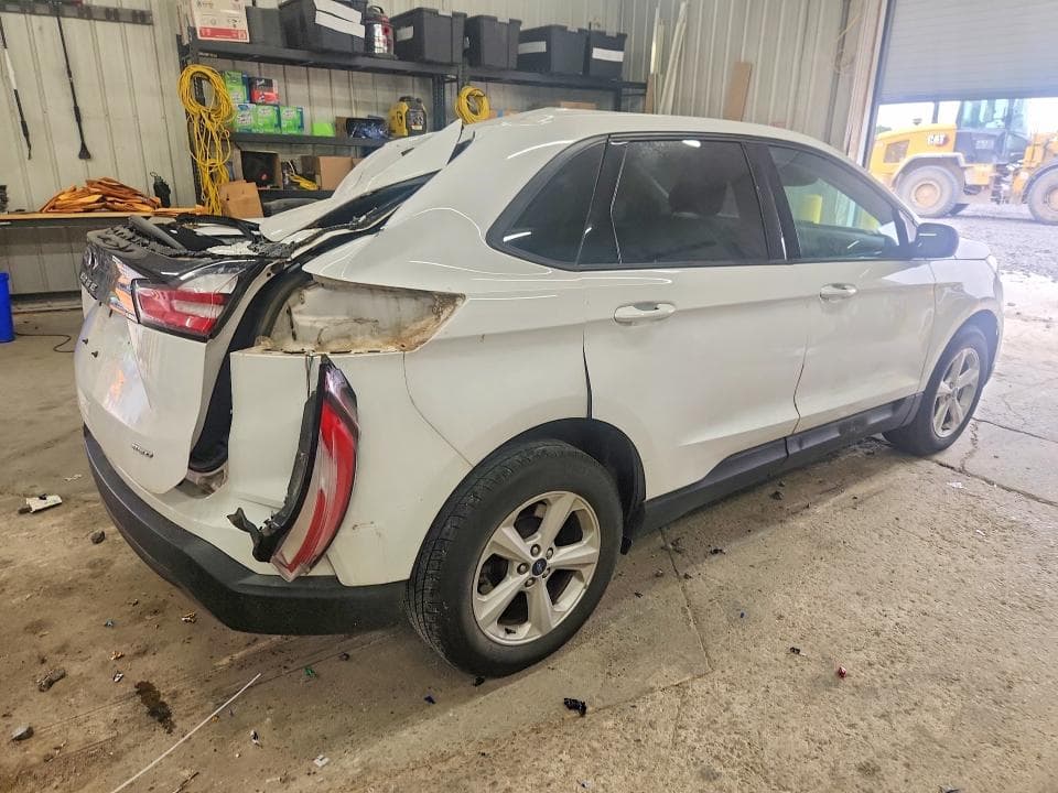 2021 FORD EDGE SE 3