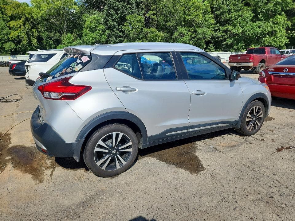 2019 NISSAN KICKS SR 3