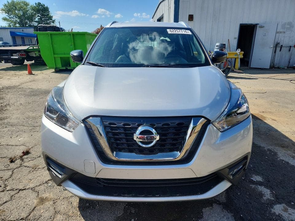 2019 NISSAN KICKS SR 5