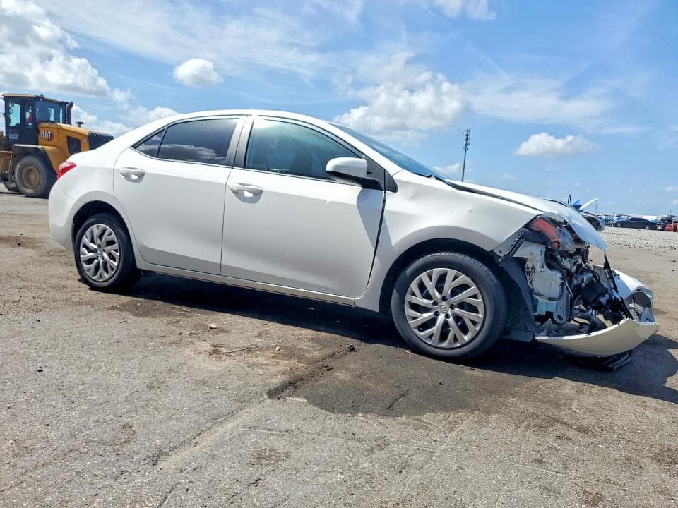 2018 TOYOTA COROLLA LE 4