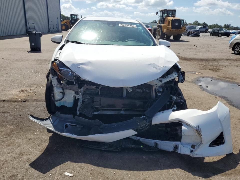 2018 TOYOTA COROLLA LE 5