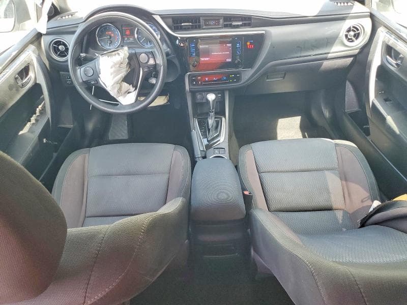 2018 TOYOTA COROLLA LE 8
