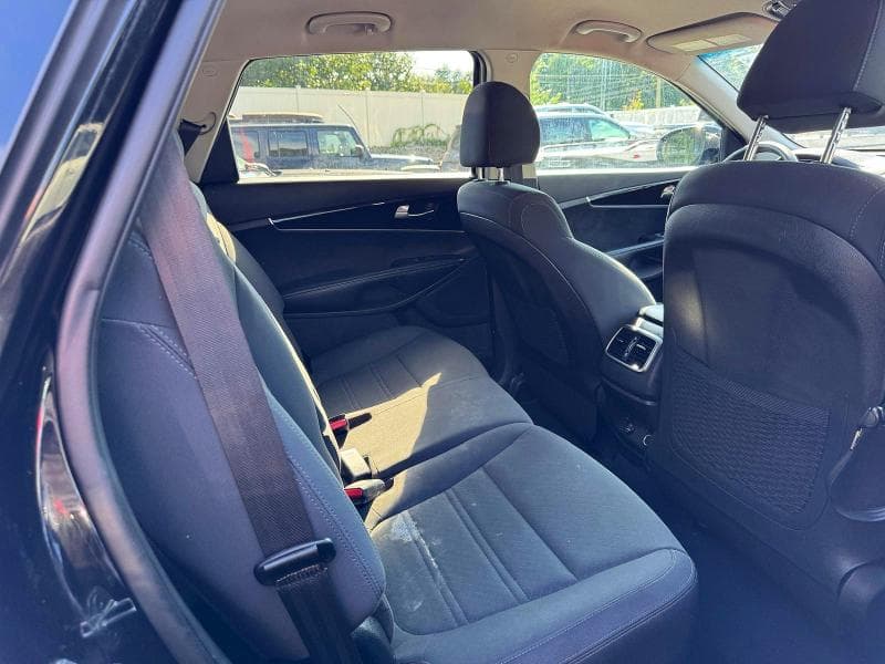 2020 KIA SORENTO LX 7