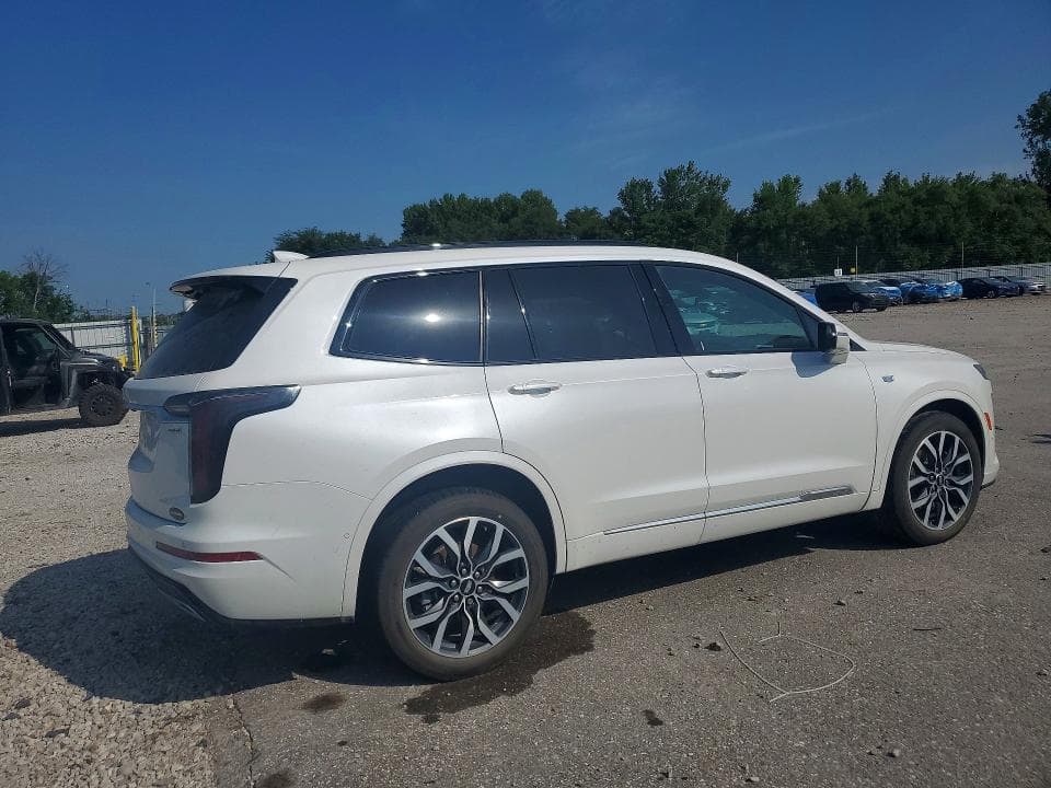 2021 CADILLAC XT6 SPORT 3