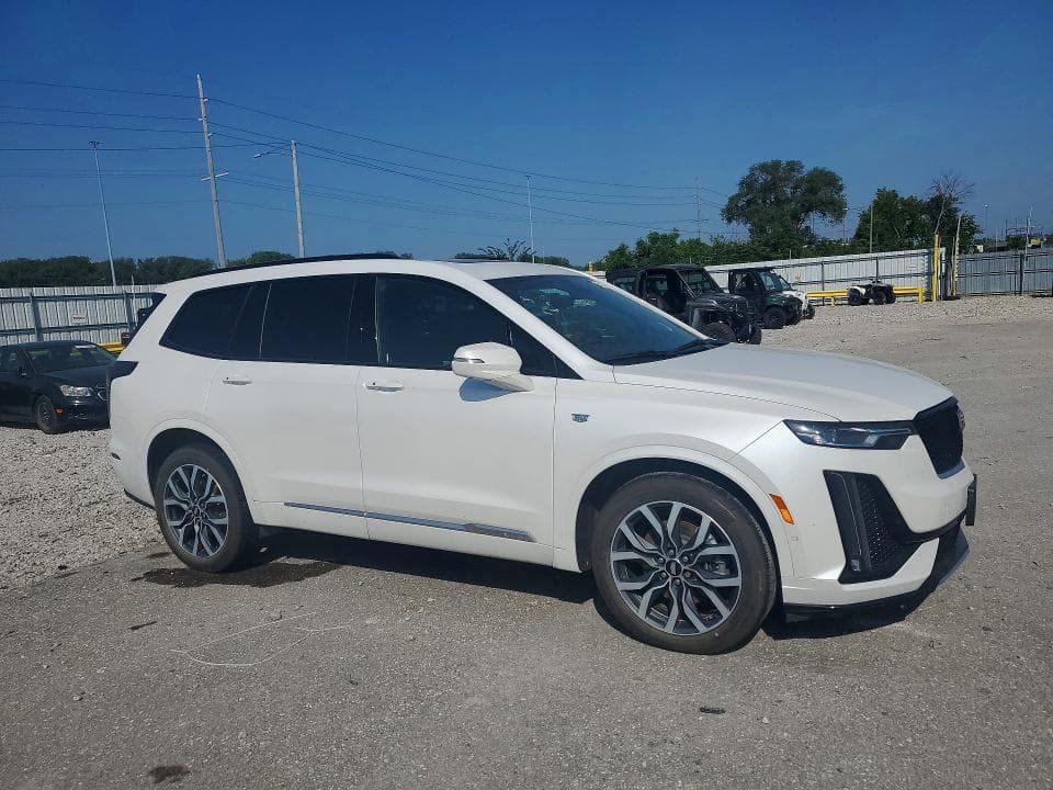 2021 CADILLAC XT6 SPORT 4