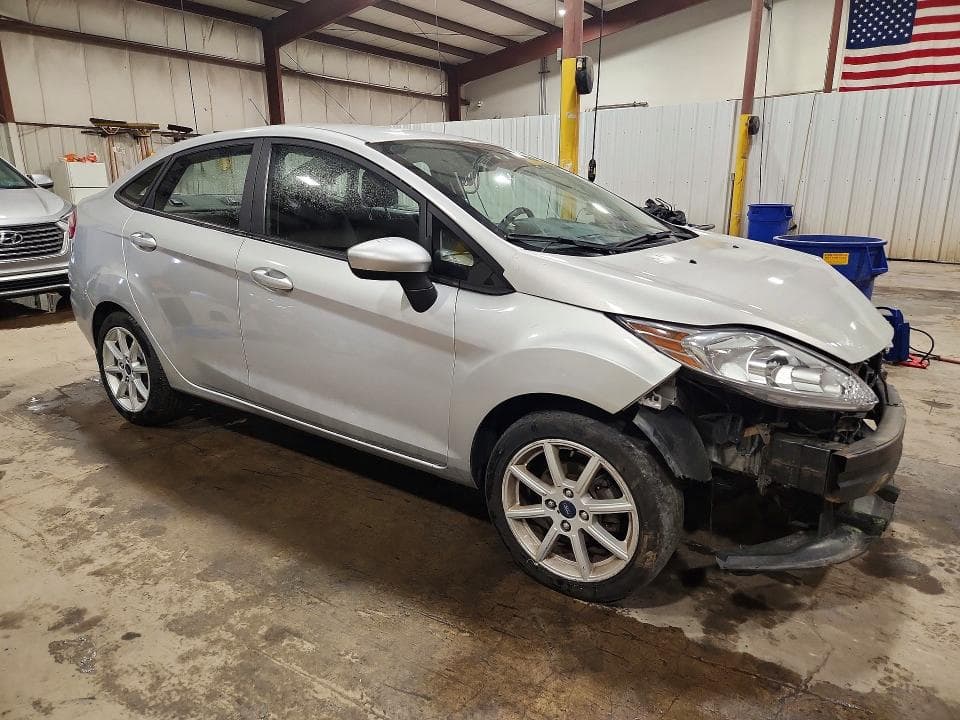 2018 FORD FIESTA SE 4