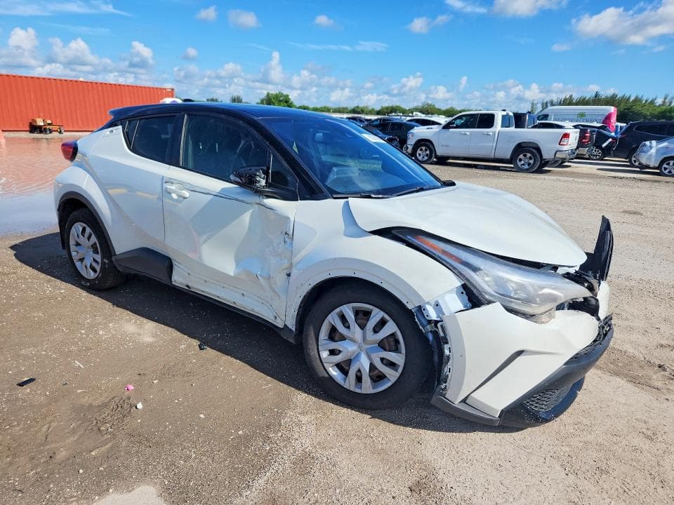 2022 TOYOTA C-HR NIGHTSHADE 4