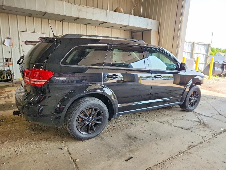 2020 DODGE JOURNEY SE 3