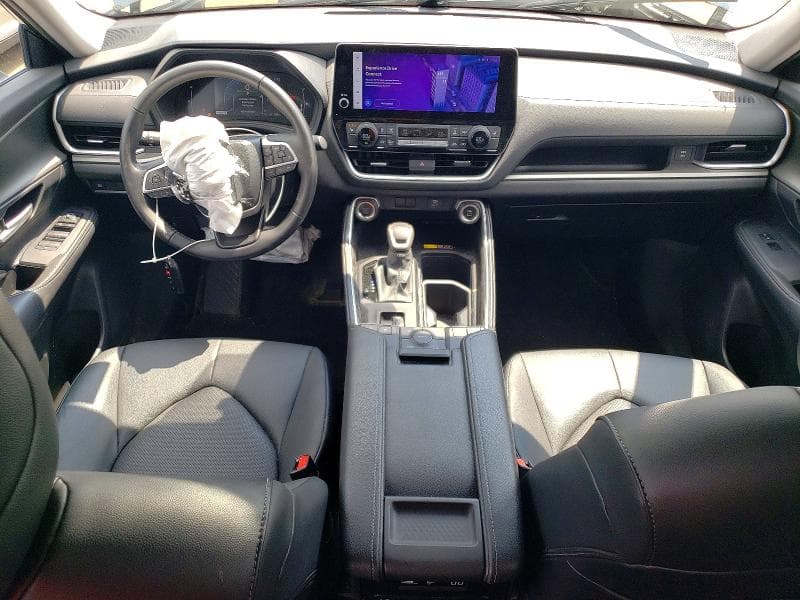 2025 TOYOTA GRAND HIGHLANDER XLE 8