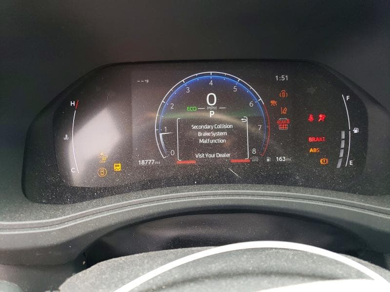 2025 TOYOTA GRAND HIGHLANDER XLE 9
