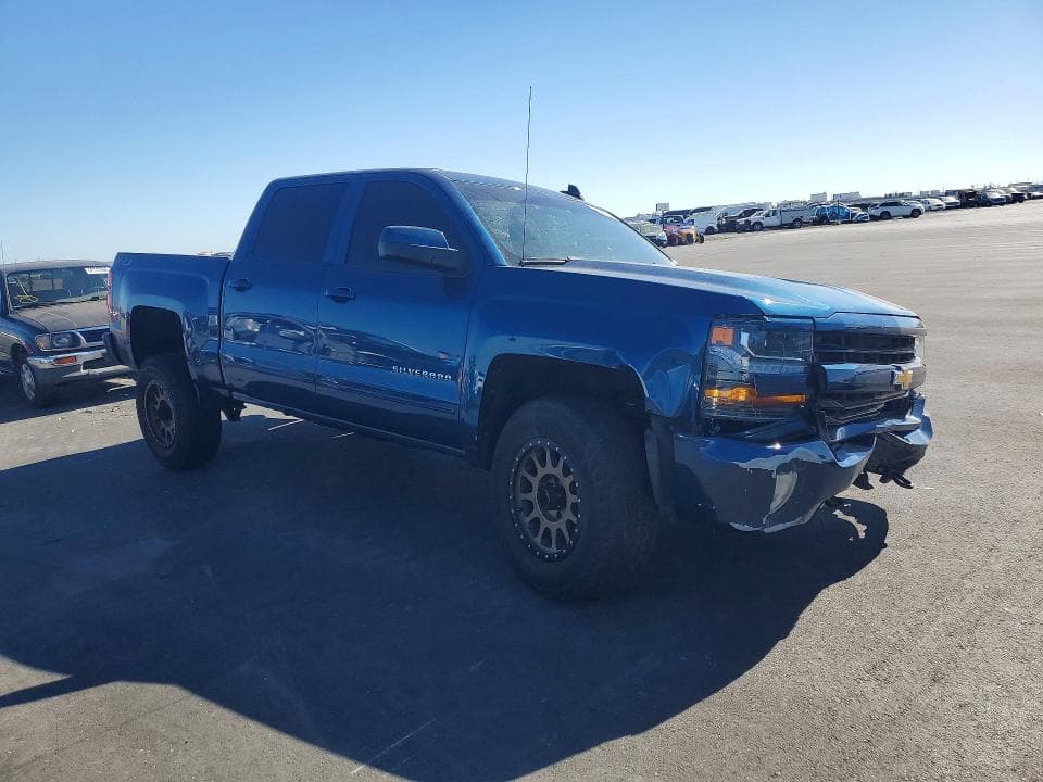 2018 CHEVROLET SILVERADO K1500 LT 4