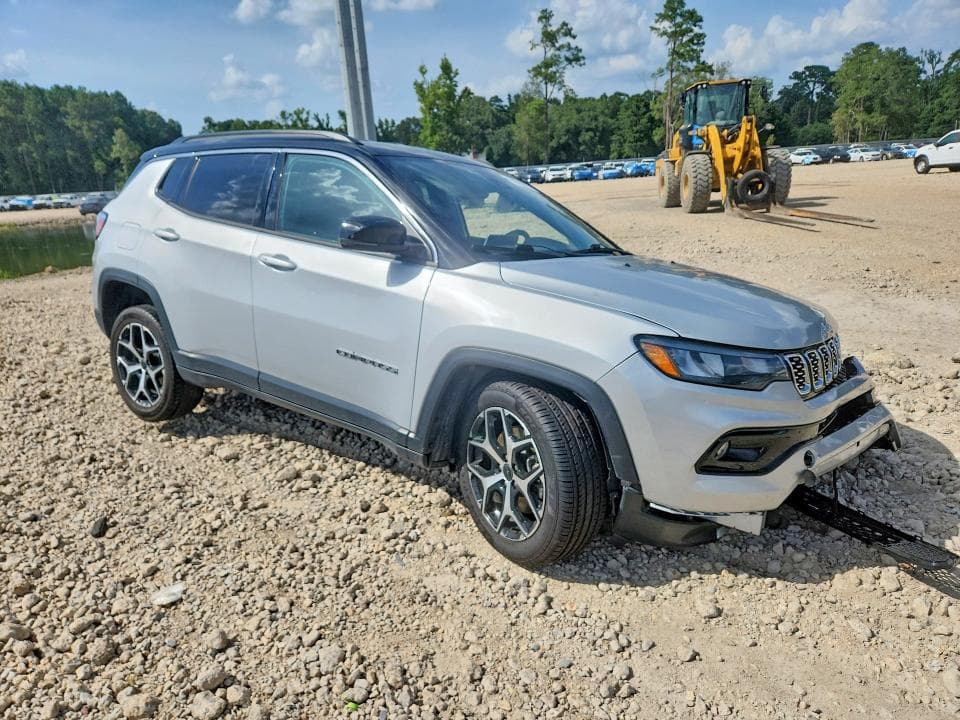2025 JEEP COMPASS LIMITED 4