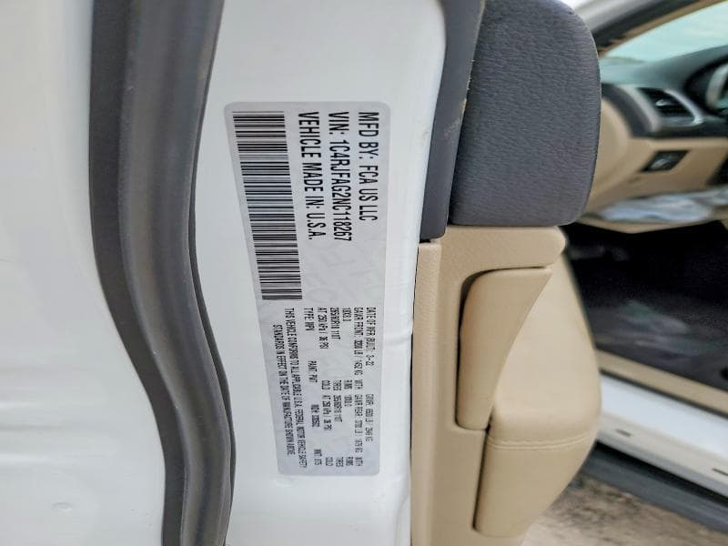 2022 JEEP GRAND CHEROKEE LAREDO E 13