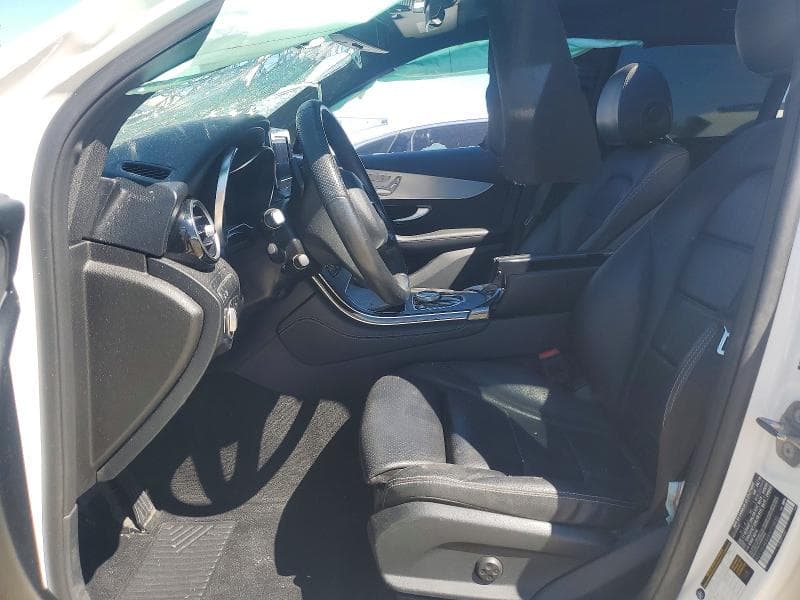 2019 MERCEDES-BENZ GLC 300 4MATIC 7