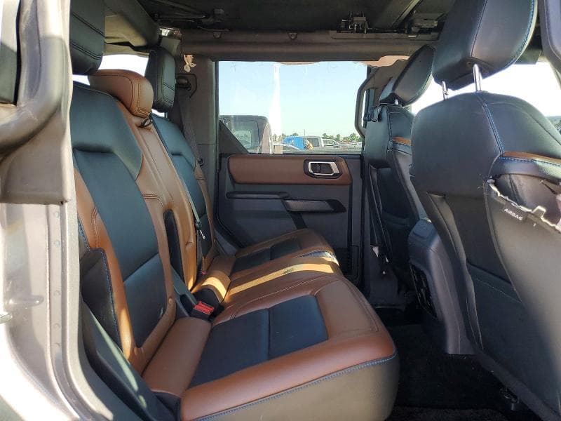 2024 FORD BRONCO OUTER BANKS OUTER BANKS 11