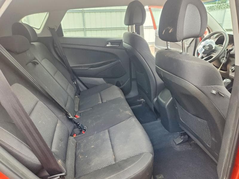 2017 HYUNDAI TUCSON SE 11