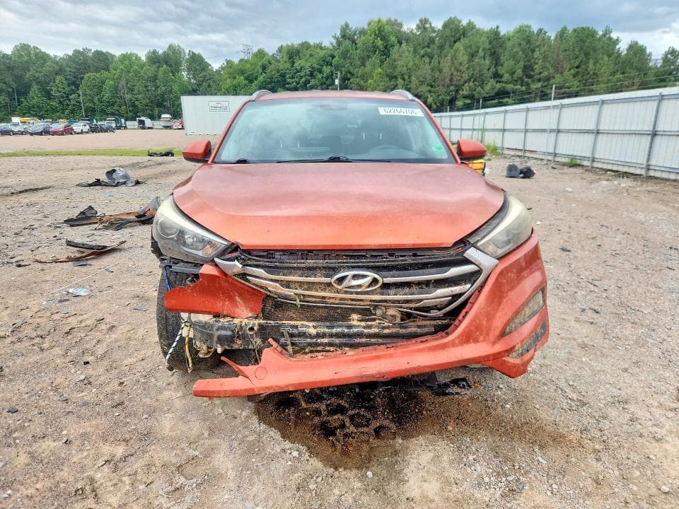 2017 HYUNDAI TUCSON SE 5