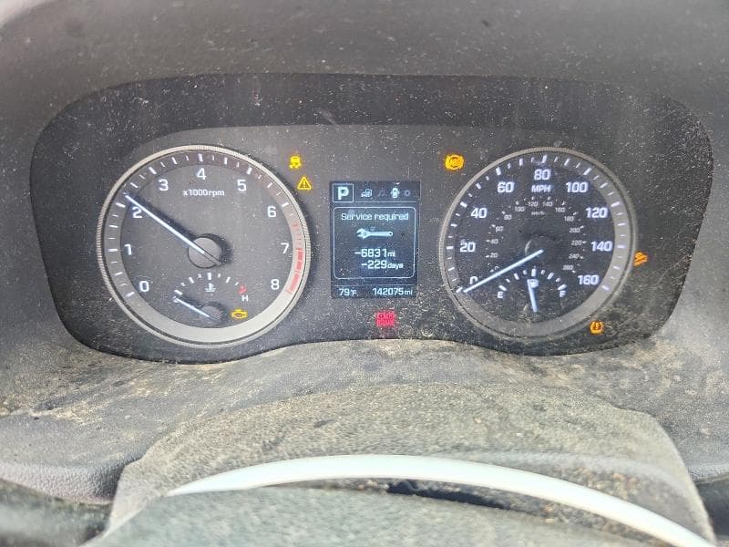 2017 HYUNDAI TUCSON SE 9