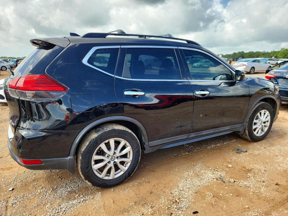 2017 NISSAN ROGUE SV 3