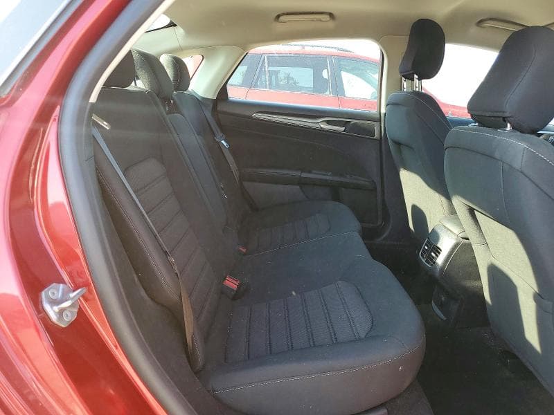2020 FORD FUSION SE 10
